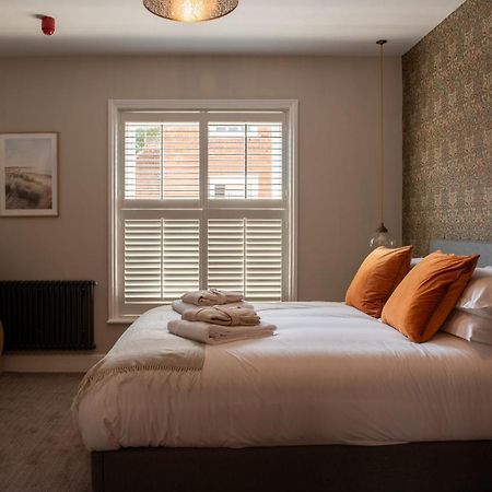 The Crown Pub And Hotel Manningtree エクステリア 写真
