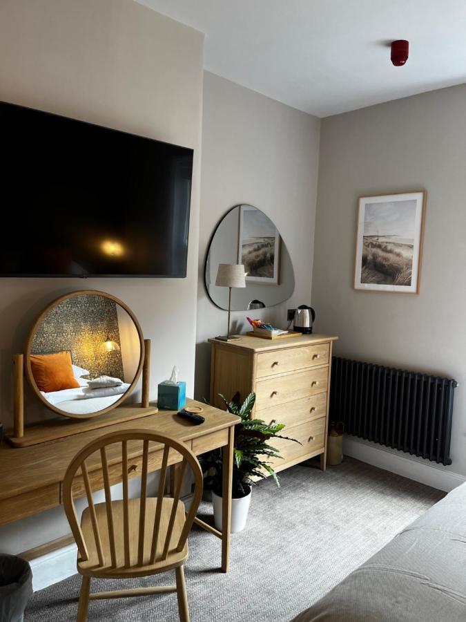 The Crown Pub And Hotel Manningtree エクステリア 写真